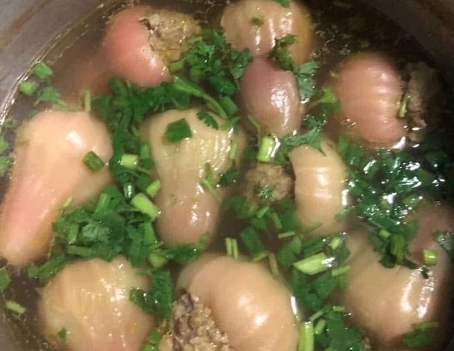 原PO贴出一张莲雾版本的「苦瓜封肉汤」，引发网友讨论。(翻摄自爆废公社)