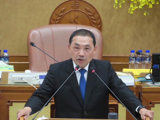 議會談槍擊案，侯友宜表示，要從黑槍源頭管制下手。（葉德正攝）