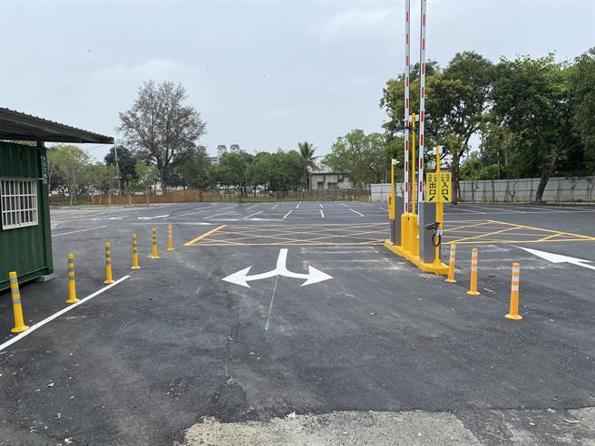 嘉义市秀泰影城附近有林铁文资处标租委外经营收费停车场，将于6月营运。（廖素慧摄）