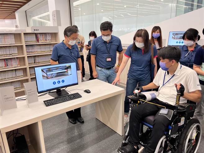 新北市政府在無障礙考核執行成果方面，考評成績已連續9年奪得全國冠軍，每年度改善完成200至250案，截至去年底已完成5799處場所。（工務局提供）