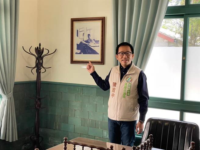 陈致中发出128字声明泄心情强调，「打断手骨颠倒勇」。（柯宗纬翻摄）