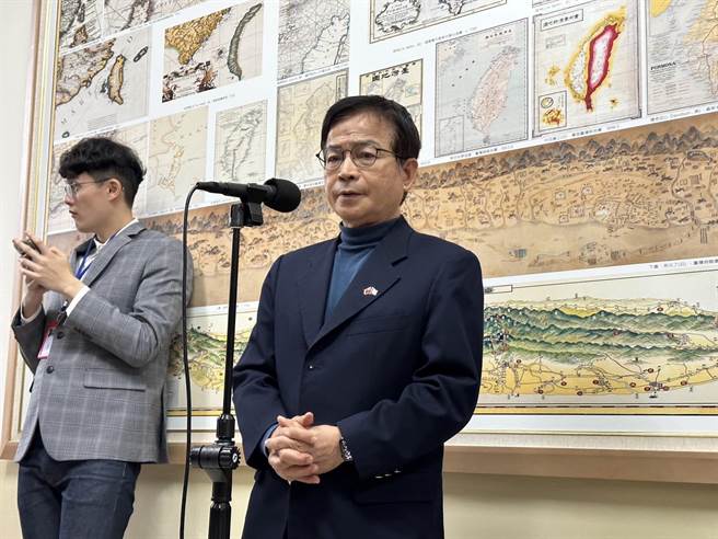 国民党立委赖士葆表示，他早就该道歉，道歉只是刚刚好，选大位讲话要小心，不要膝盖式反应。（游念育摄）