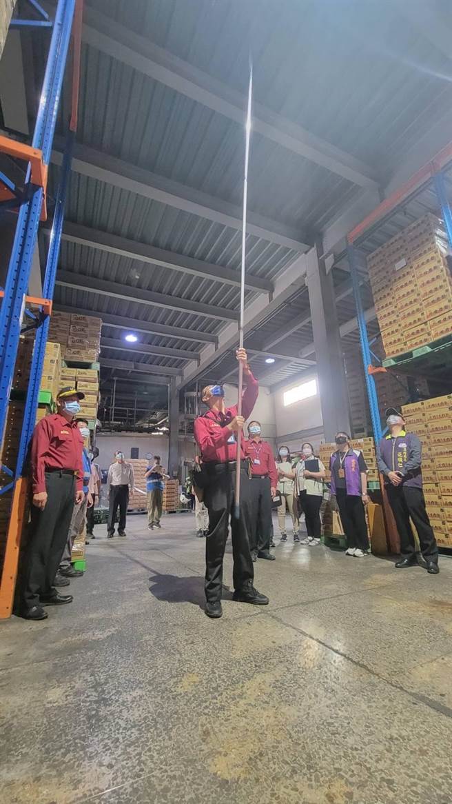 縣府針對縣內138家樓地板面積超過3000平方公尺的大型工廠，將列入縣府公安周報管控。(彰化縣消防局提供／吳建輝彰化傳真)