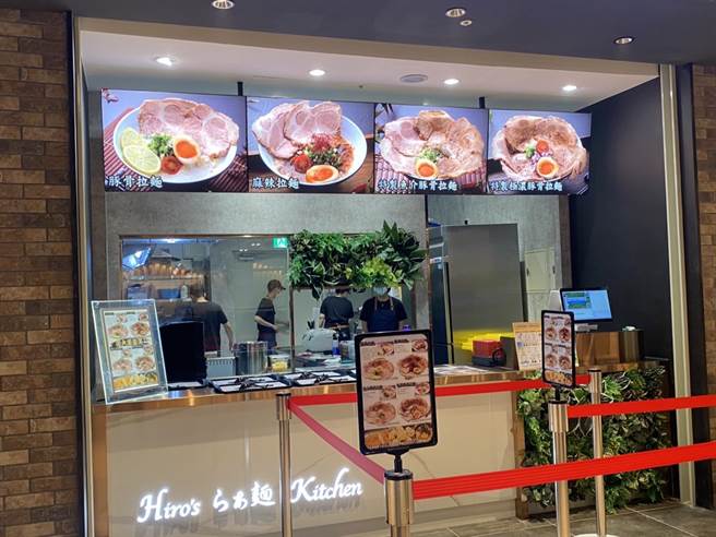 「Mitsui Shopping Park LaLaport 台中」北馆也加入试营运，五楼日系美食一条街，匯集16家日系餐饮，更有多家首发餐饮。（冯惠宜摄）