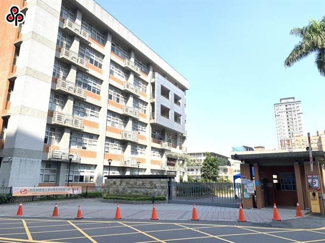 华夏科大校景图。(本报资料照)