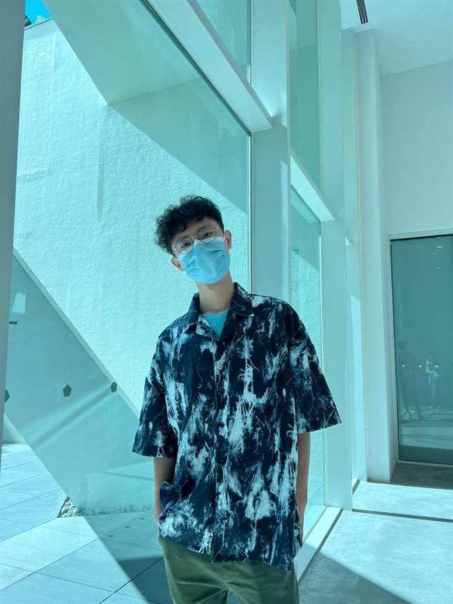 庄姓员警被网友敲碗，网友纷喊「好帅的警察」。（高市苓雅分局提供／杨舒婷高雄传真）