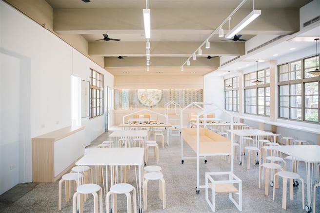 新东国小餐厅改造后，让全校师生都耳目一新。(台南市教育局提供／曹婷婷台南传真)