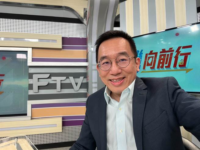 民进党高市前镇小港区议员陈致中因洗钱案被判1年，将面临解职。陈致中昨第一时间发出128字声明泄心情，今（27）日二度声明发出千字文感嘆。（柯宗纬翻摄）