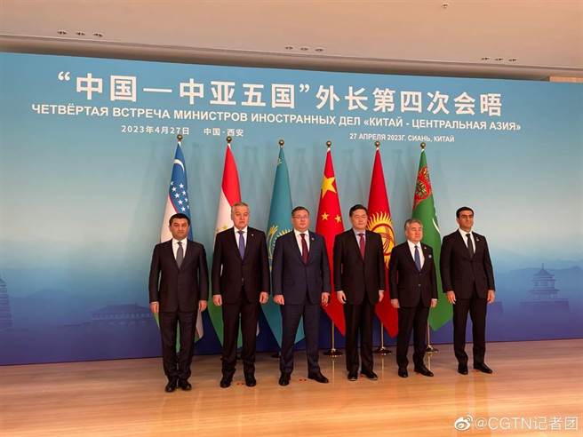 中國外長秦剛27日宣布，5月將在西安舉行中國—中亞峰會。（取自央視CGTN記者團微博）