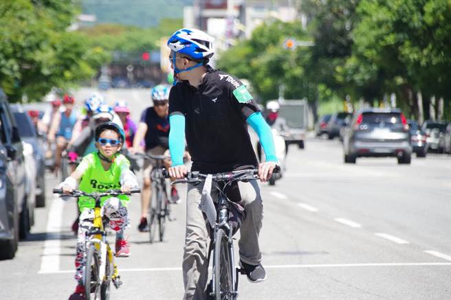 「奇莱玩一夏」铁马旅游报名开跑就秒杀，骑乘路线不同，也是和亲子共游。（花莲市公所提供／王志伟花莲传真）