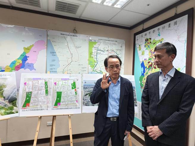 高市副市长林钦荣（左）回应，区内公园面积将达19％，会尽最大努力保留树木。（柯宗纬摄）