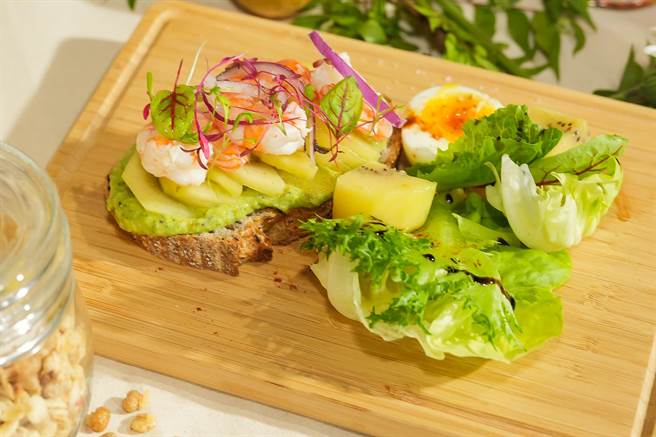 Zespri迎夏活力早安套餐包括「夏日觉醒奇异果三明治」，补充营养不怕没滋没味。（Zespri提供）