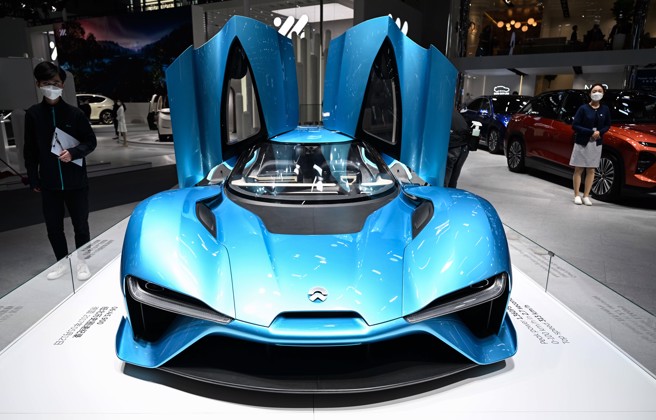 广州车展上蔚来汽车设计制造的EP9电动超跑。（图／新华社）