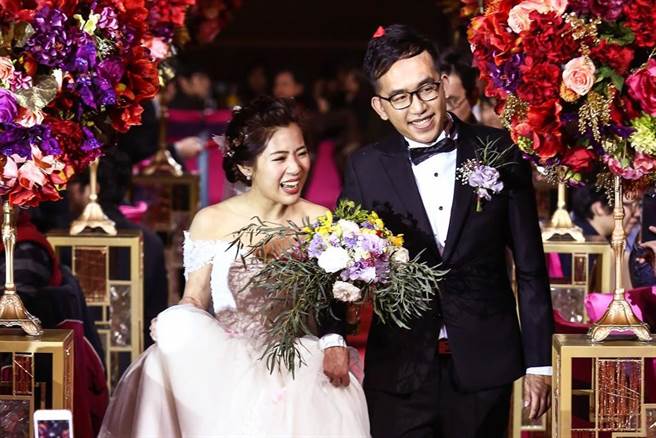 台中市研考会主委刘彦澧被问到是否请假返北帮妻子徐巧芯助选，刘表示，以工作为重。（本报资料照片／邓博仁摄）