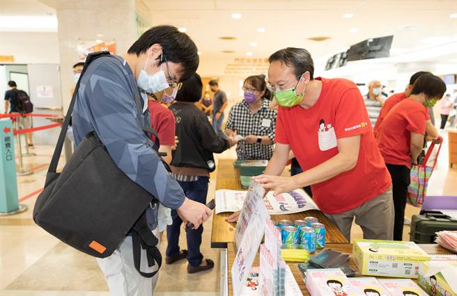 兒保日在成大醫院宣導網路兒少性剝削案件。（成大醫院提供／程炳璋台南傳真）
