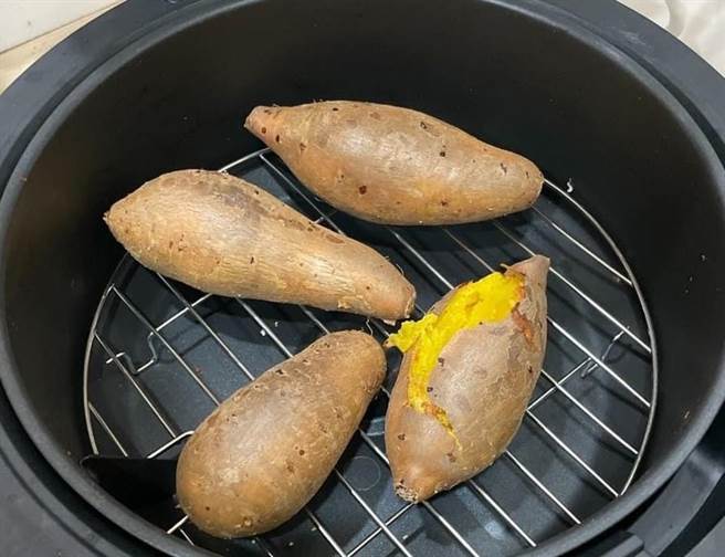 水林地瓜蒸的就很很好吃。（周丽兰摄）