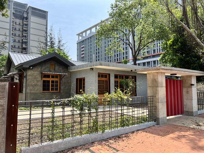 市府表示，二期点交给OT厂商后，厂商规画装修6个月，依契约最迟10月对外营运。（王惠慧摄）