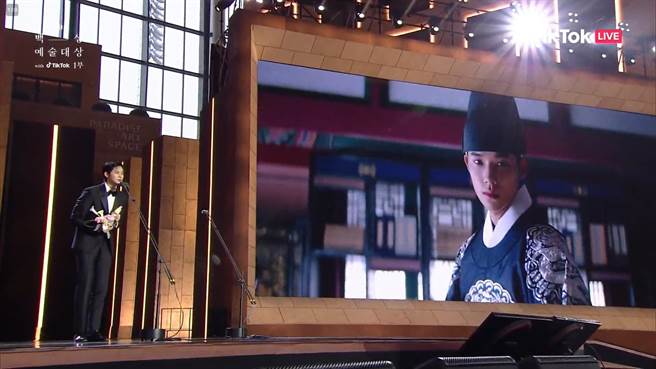 文相敏在劇中是母后金憓秀最依賴的孩子。（摘自TikTok）