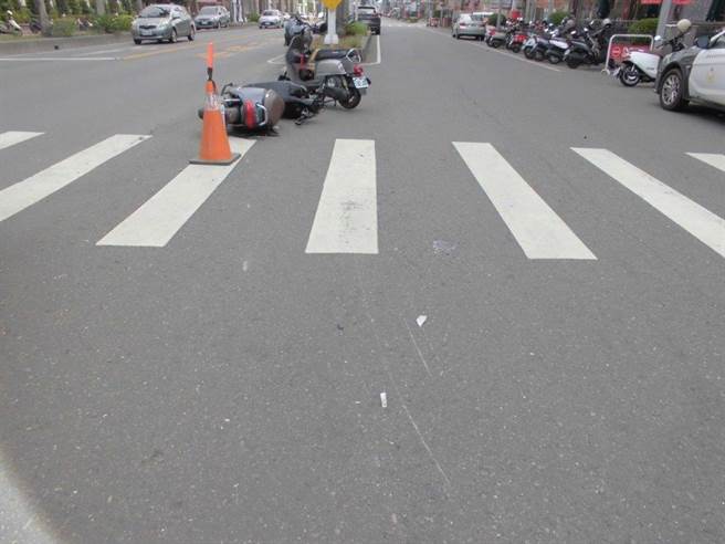 屏东未戴安全帽伤亡人数居高布下，屏警将加强执法。(屏警提供)