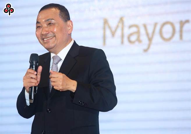 新北市長侯友宜（如圖）28日在第38屆世界獸醫師大會頒獎晚會上致詞。（張鎧乙攝）