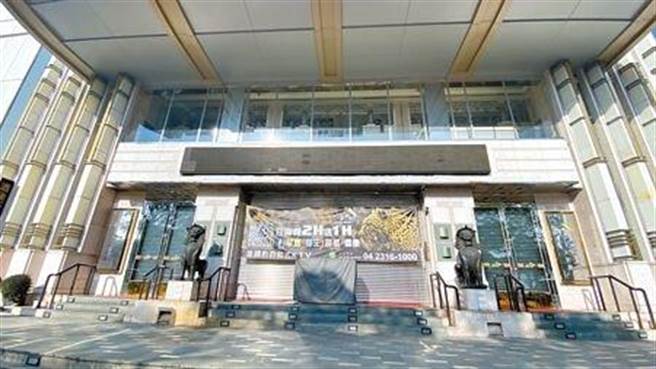 國泰洋酒勾結酒店逃稅案情延燒，  檢方28日帶回金錢豹老董袁昶平調查，訊後聲押禁見獲准。（資料照片）