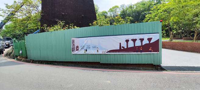 苗栗县三义乡龙腾断桥目前正进行加固工程。（谢明俊摄）