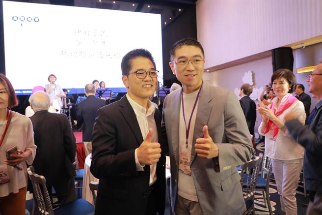 国民党秘书长黄健庭（左）亦到场共襄盛举。（基隆市政府提供／徐佑升基隆传真）