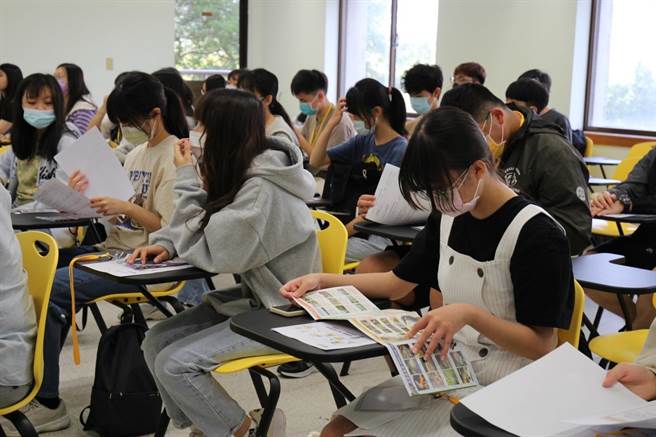 ▲参与课程学生认真听讲。（基隆市政府提供／徐佑升基隆传真）