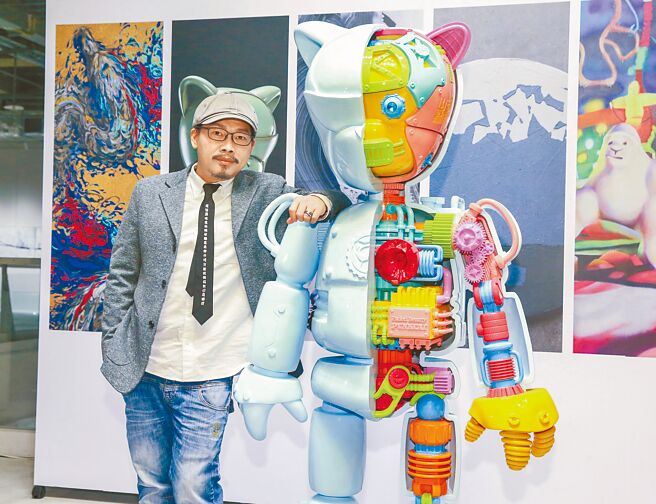 方文山昨出席艺术展览记者会，分享作品创作灵感。（粘耿豪摄）