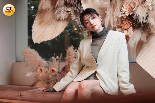 妈妈曾说「你选择你爱的，那你就要爱你所选的」，影响阿喜在自己人生的任何选择。（图／林士杰摄）