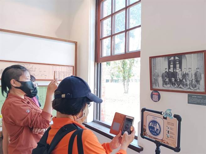 来到水道博物馆不再外行看热闹，AR景点让人亲近古蹟。（山上水道博物馆提供／曹婷婷台南传真）