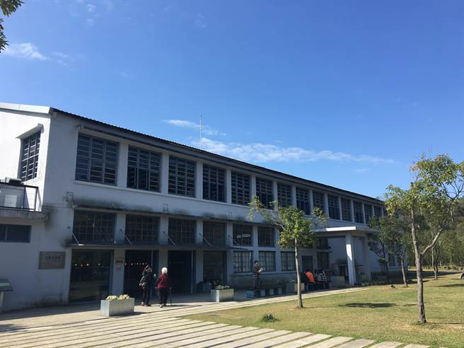 桃市观旅局建置「世客博游桃园全攻略」网站专区，推荐大溪老茶厂等在地景点。（吕筱蝉摄）