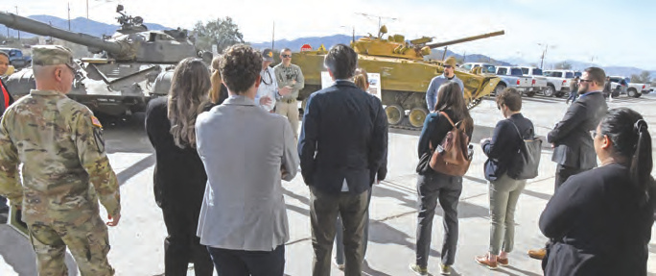 俄罗斯 BMP-3步战车现身美国陆军测试中心 。(图/Outpost)