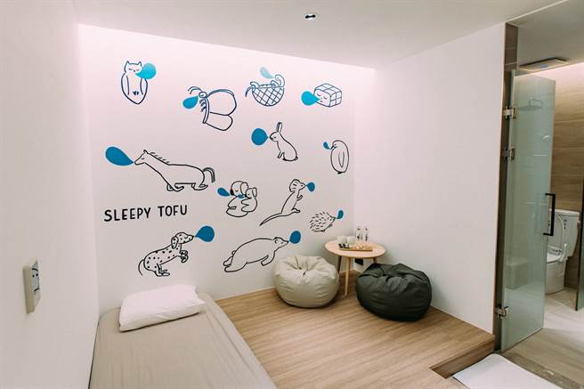 北投老爷与「眠豆腐」联名的日本人气插画家共同打造「豆估主题汤屋」，手绘动物超可爱。（老爷酒店集团提供）