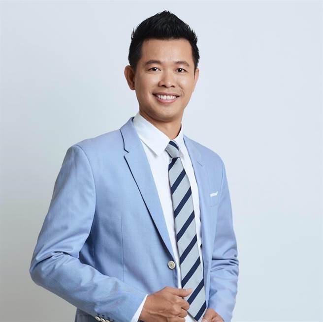 民眾党高市党部新主委庄贻量1日正式上任。（民眾党高市党部提供／洪浩轩高雄传真）