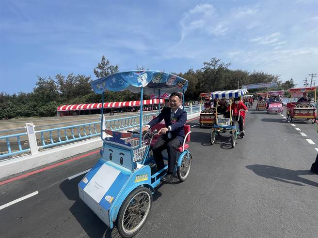 桃园市新屋区新滨1号桥1日通车。(吕筱蝉摄)