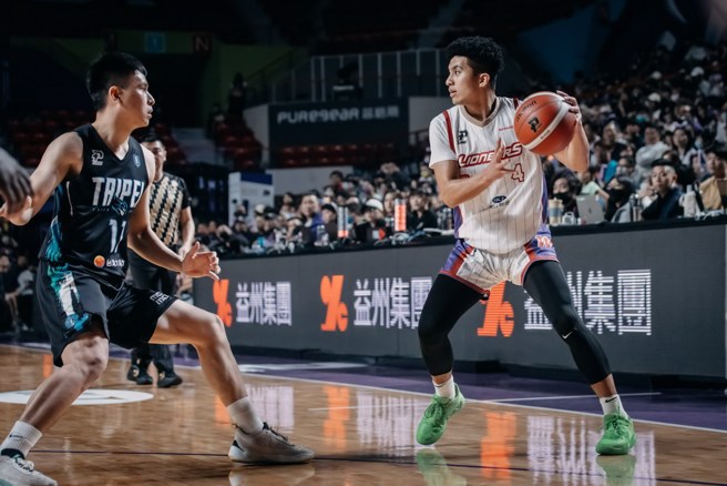 高国豪(右)。(攻城狮提供)