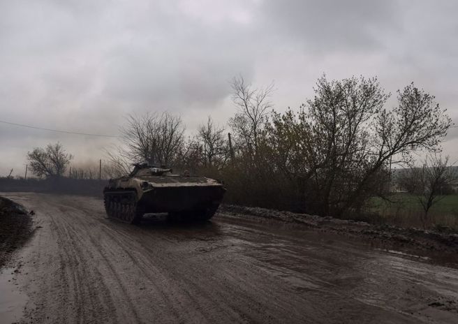 乌克兰军方表示，巴赫姆特补给线仍在乌军掌控下。（图／路透社）