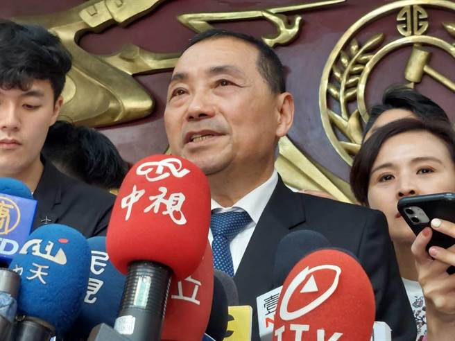 联合报近期民调显示，有超过5成的蓝营支持者，希望新北市长侯友宜参选总统，侯也以29％民调支持度，超越民进党主席赖清德。侯友宜今回应，「创造国家繁荣、安定、永续才是我们目标」。（陈慰慈摄）