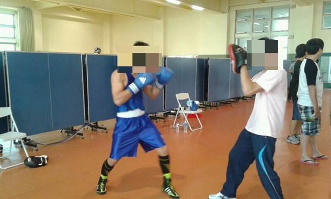 台中警方查获暴力讨债集团，赫然发现成员萧男竟是前拳击选手。（警方提供／陈淑芬台中传真）