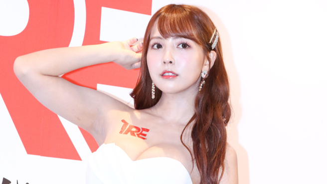 三上悠亚日前宣布引退消息。(图／达志影像)