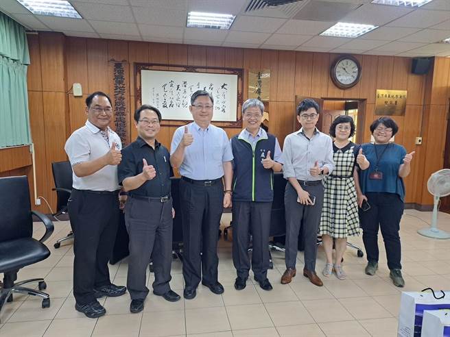 台电与屏检合作，期待强化窃电连繫平台合作网络。(台电提供)