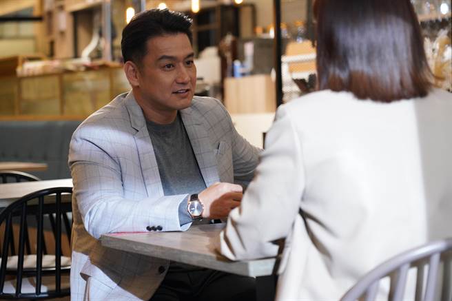 张天霖苦苦追求张本渝，完结篇中将揭晓结果。（华视提供）