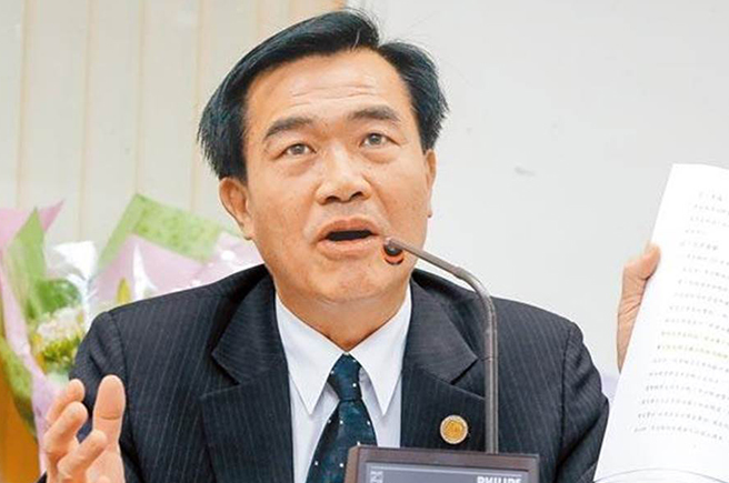 前台南市议长李全教正式宣布，将代表国民党参选台南市立委第4选区，挑战民进党现任立委林宜瑾。（本报资料照片）