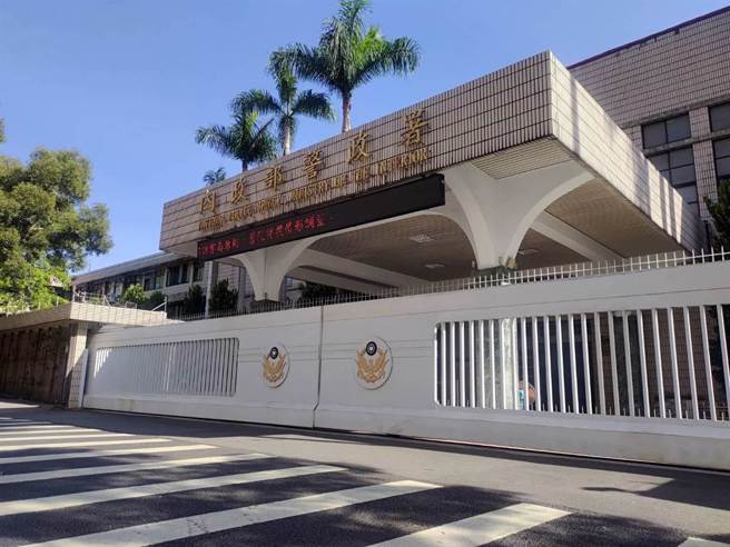 「不礼让行人」！警署：车头距斑马线行人3公尺内就取缔。（警政署提供）