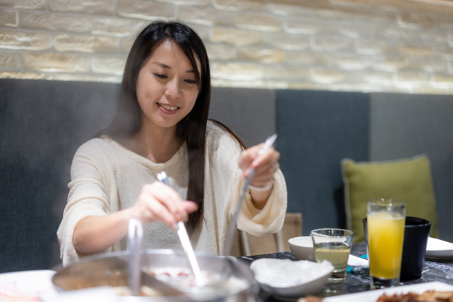 她規律飲食卻高血糖 醫揪「這餐」釀禍！恐慘成糖友 - 健康