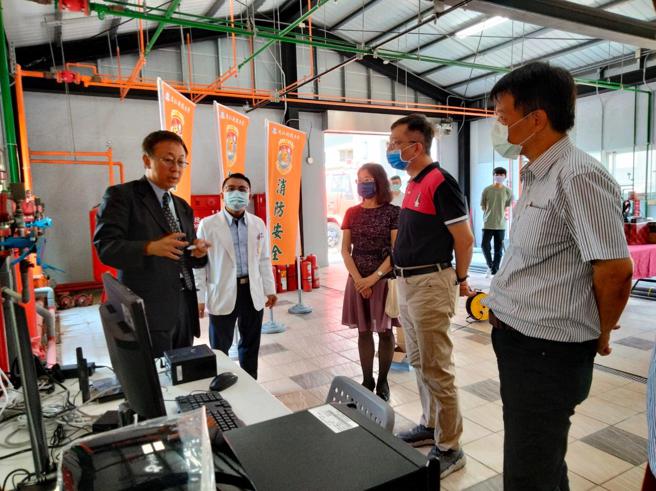 大仁科技大学校长郭代璜表示，希望透过先进技术的导入给予学生更多的学习机会，刺激学生的学习潜力。(大仁科技大学提供)