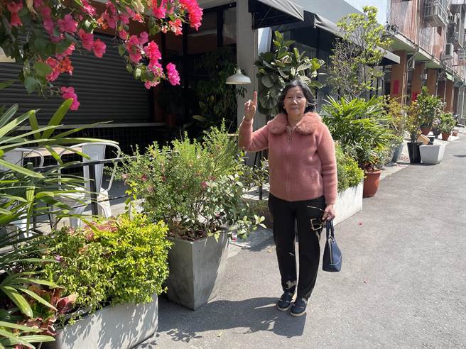 超级照顾者「给力妈妈」冯刘月里。（高雄市政府社会局提供／林雅惠传真）