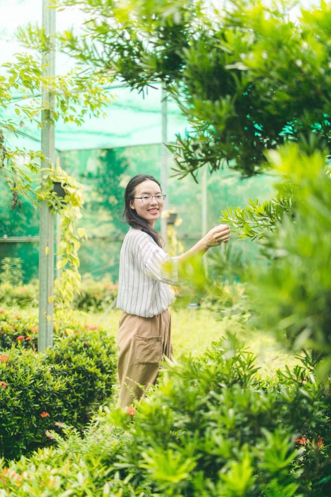 青年主厨陈怡儒是屏东大店长出身，现为黄金虾无毒泰国虾负责人(屏东劳动暨青年发展处提供)
