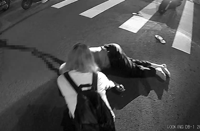 71岁名医王群光在北市闯红灯过马路时遭机车撞上，倒地后血流不止，送医不治，妻子赶赴医院时崩溃痛哭。（资料照）
